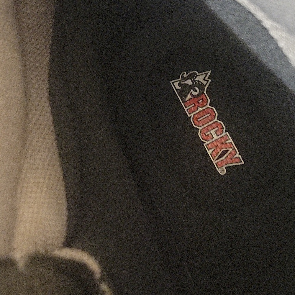 Boots - Picture 3 of 6